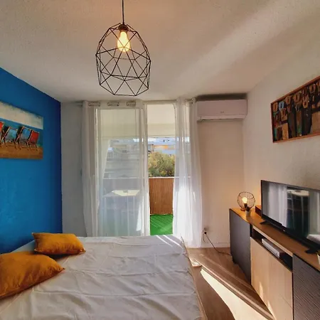 Maya Parking Clim Wifi Centre-ville Et Port - Rossiconciergerie - Linge Inclus